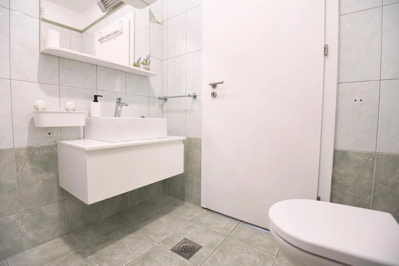 Apartment Visnjik- Free Private Parking Zadar
