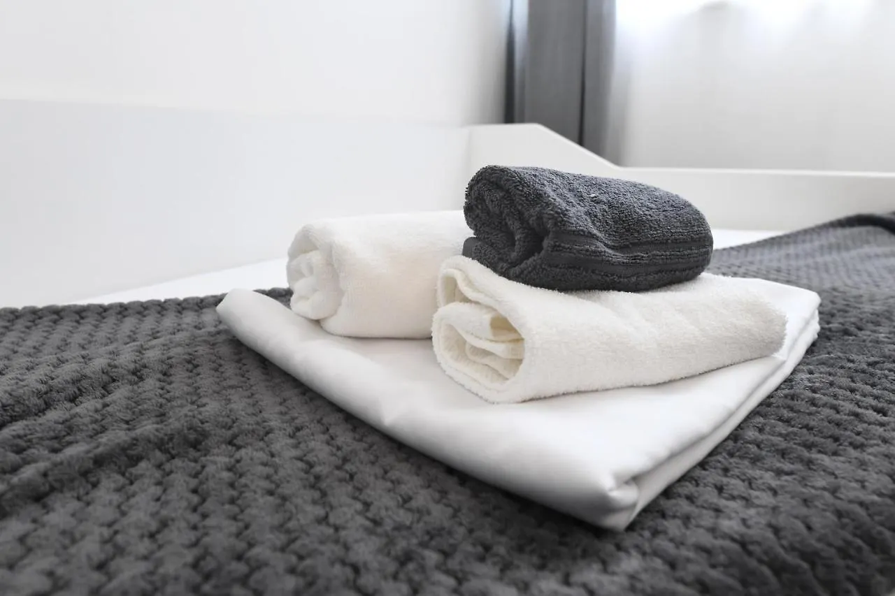 Apartment Visnjik- Free Private Parking 자다르