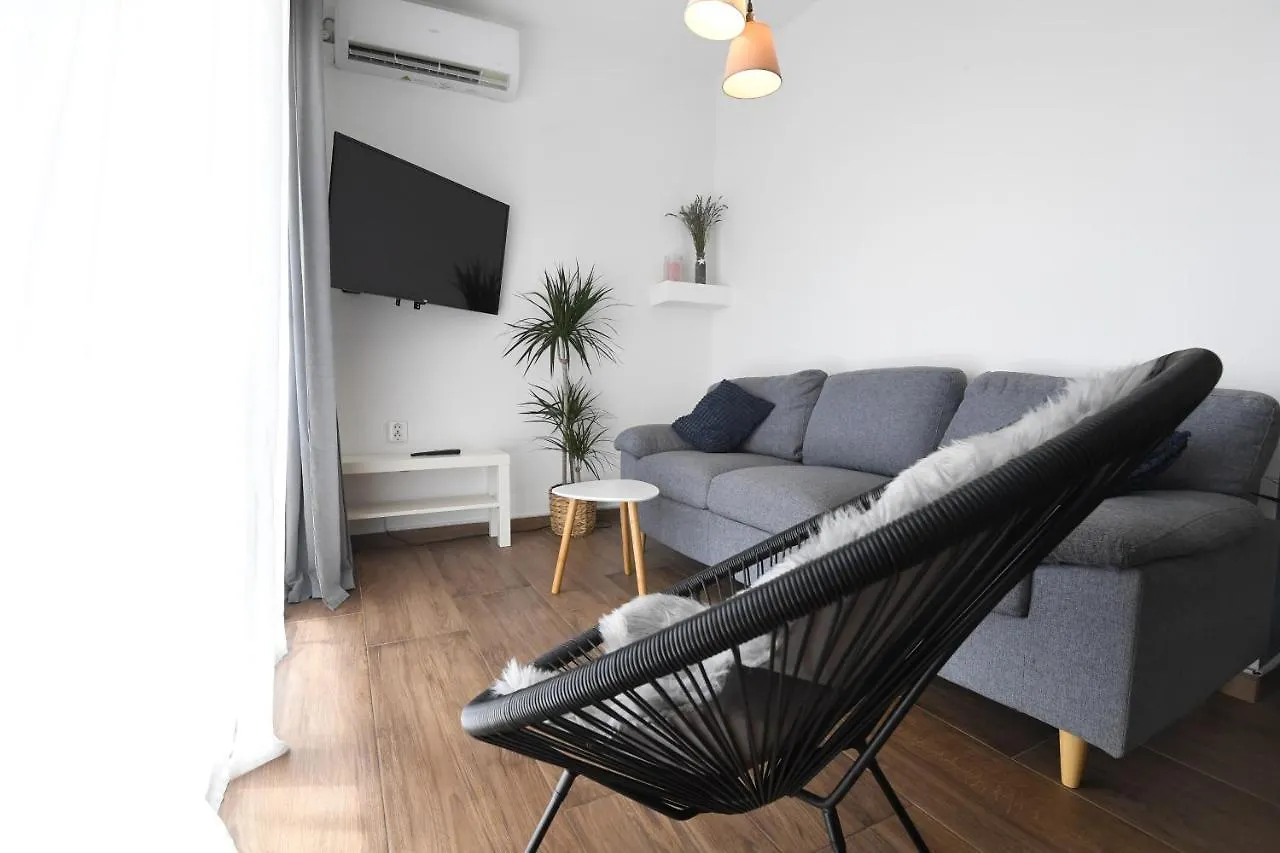Apartment Visnjik- Free Private Parking 자다르